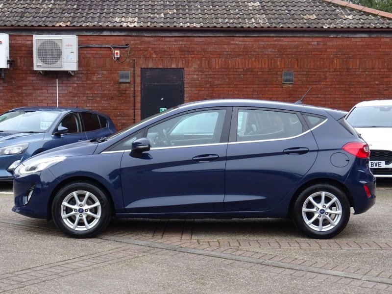 FORD FIESTA
