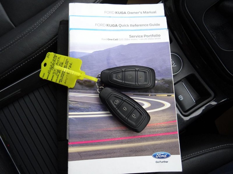 FORD KUGA