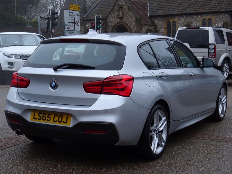 BMW 1 SERIES