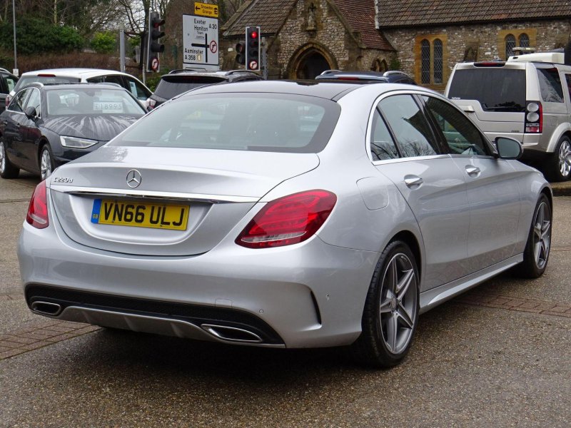 MERCEDES-BENZ C CLASS