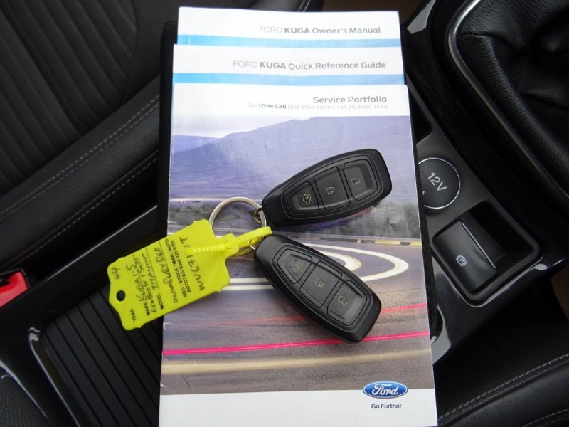 FORD KUGA
