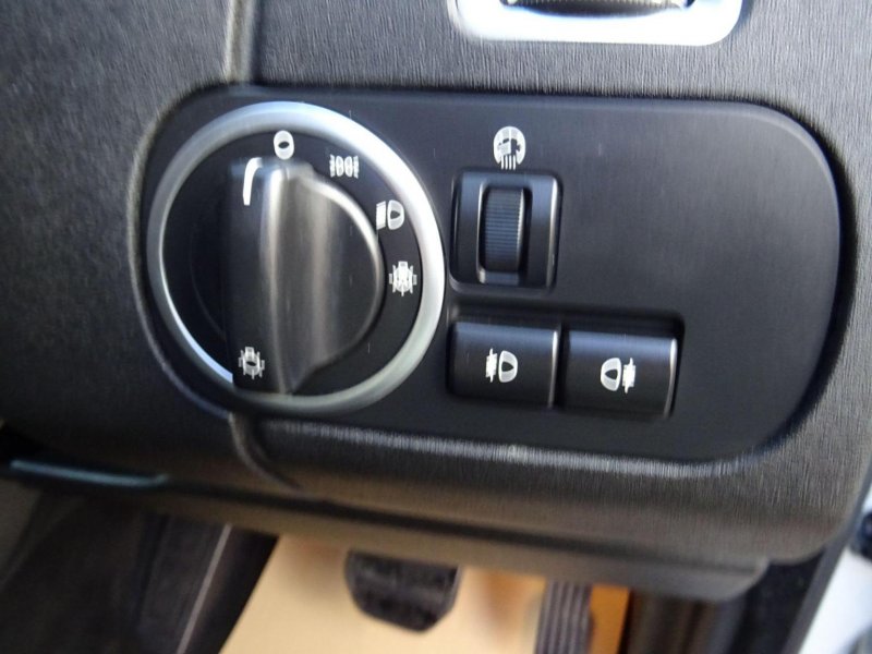 LAND ROVER DISCOVERY 4