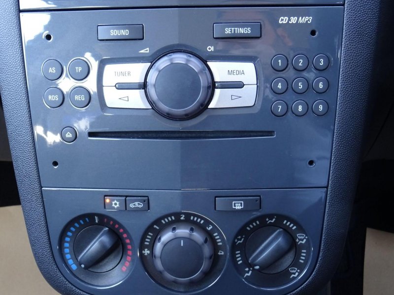 VAUXHALL CORSA