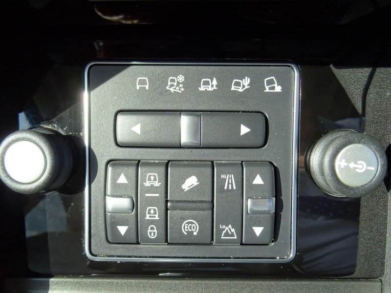 LAND ROVER DISCOVERY 4