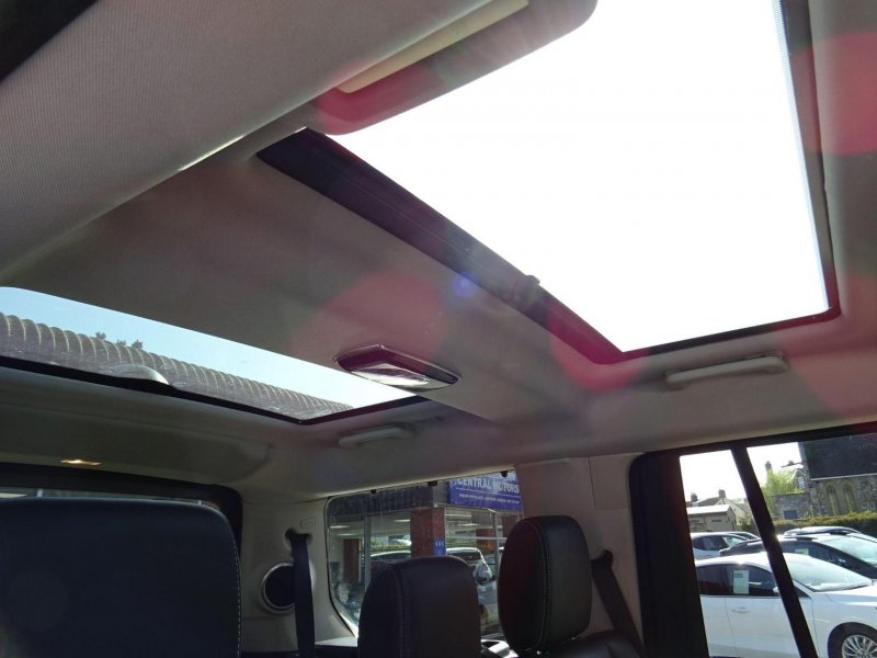 LAND ROVER DISCOVERY 4