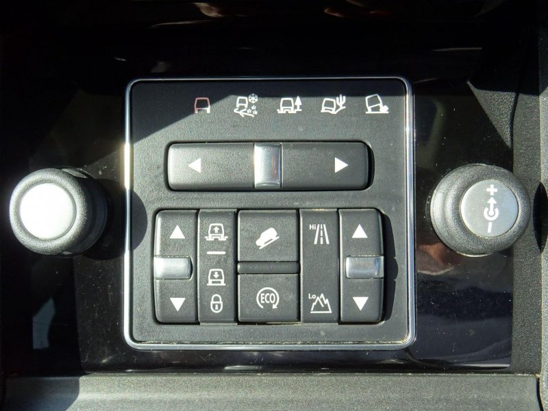 LAND ROVER DISCOVERY 4