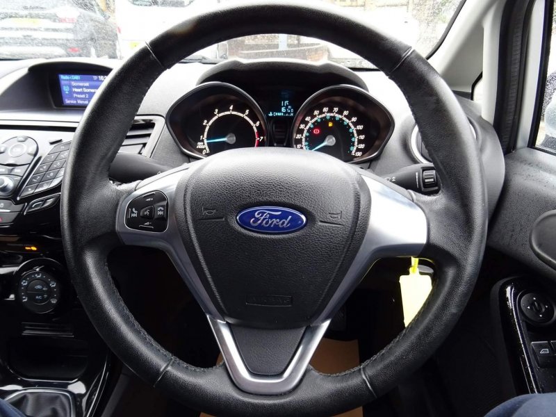 FORD FIESTA