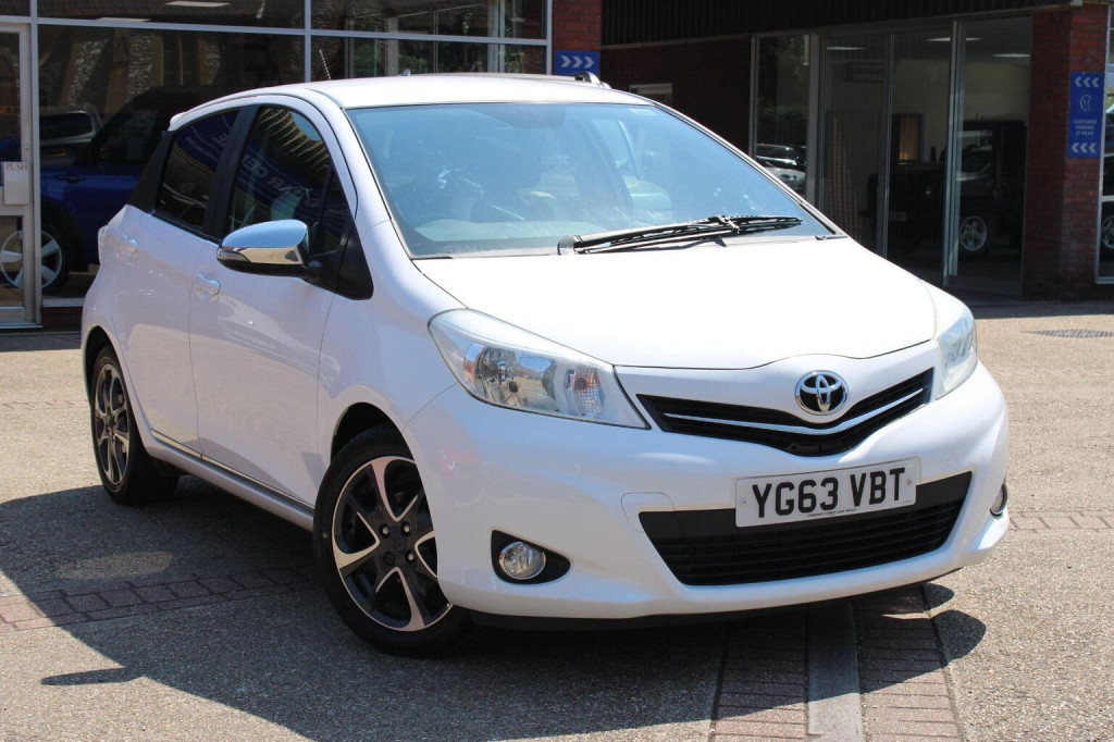 2013 Toyota YARIS